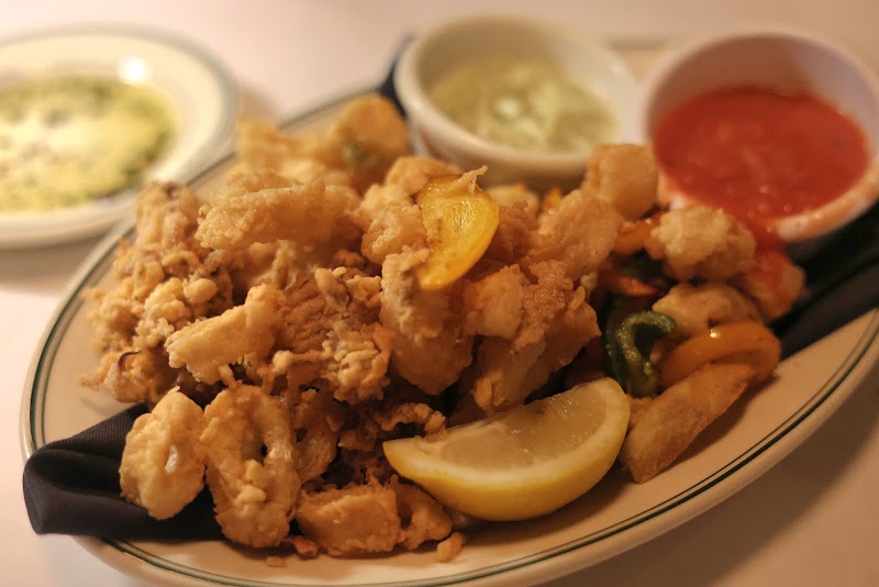 Food and interior photo 2 at Amerigo Italian Restaurant in Ridgeland