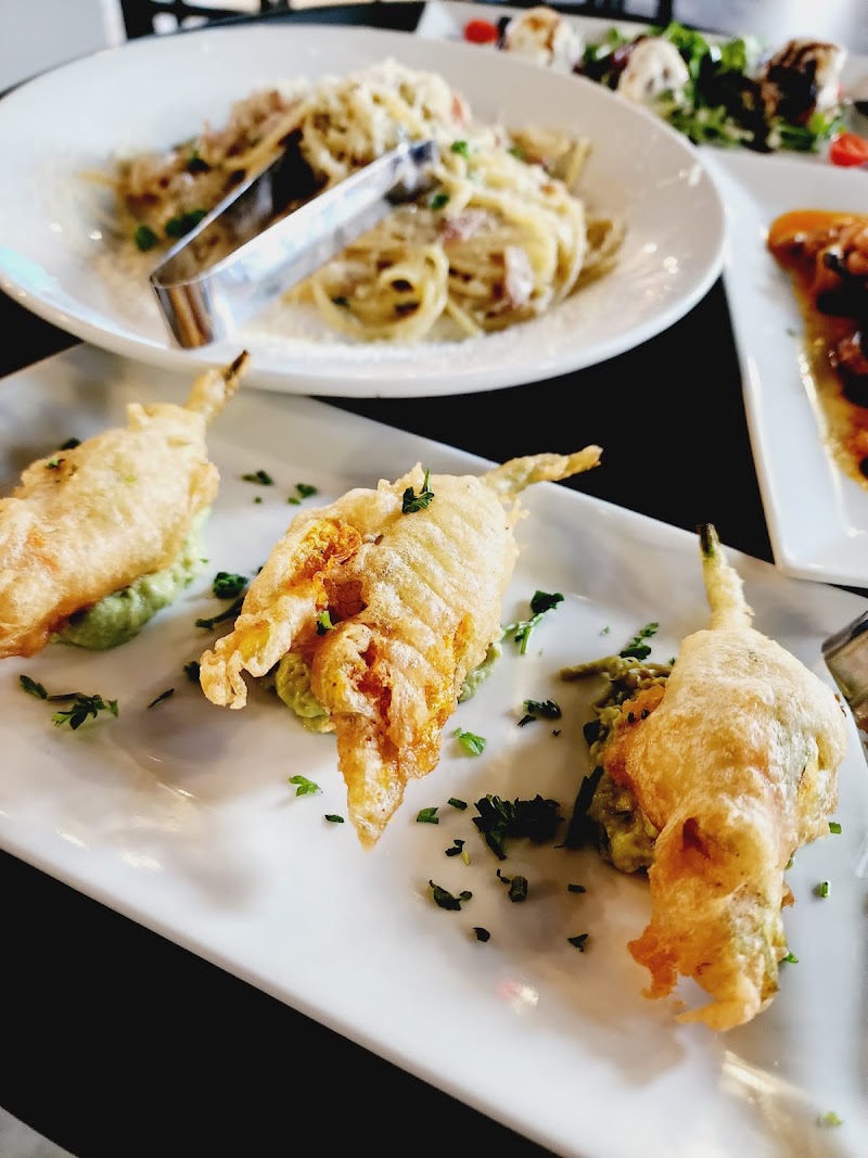 Food and interior photo 1 at DEL PORTO ITALIAN RESTAURANT in Elizabeth