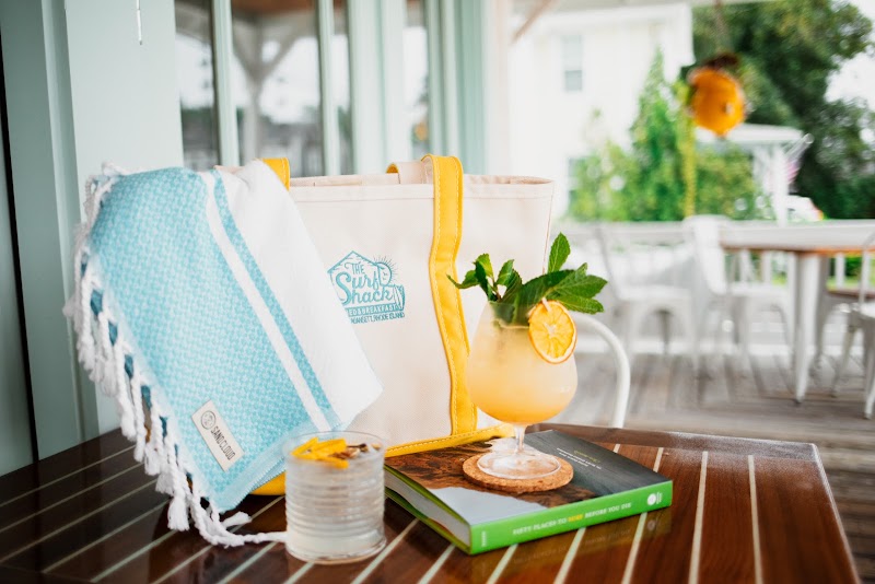 The Surf Shack : Bar, Restaurant & Hotel in Narragansett