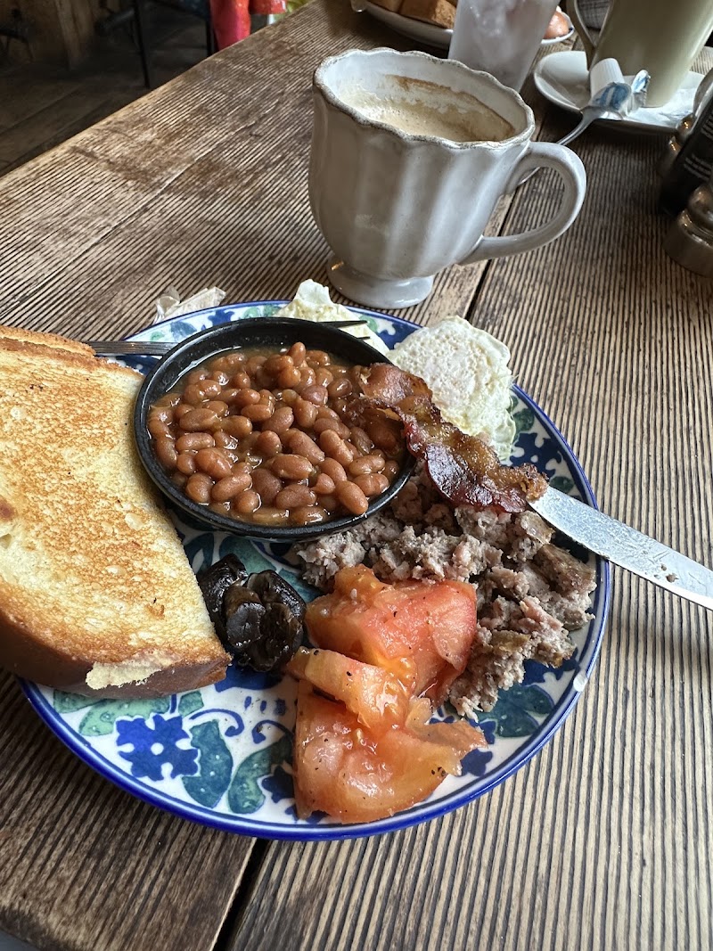 Food and interior photo 5 at The Last Queen in Enon