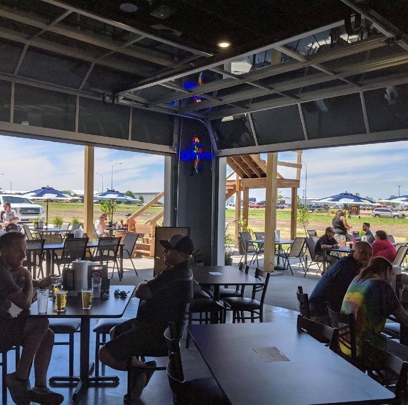 Squealer's | Smoke Shack Bar & Grill in Tea