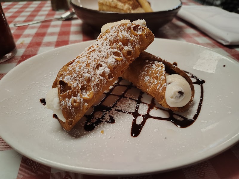 Food and interior photo 3 at Il Localetto Rossi in Albuquerque