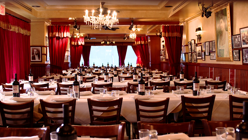 Carmine's - 44th Street - NYC in New York