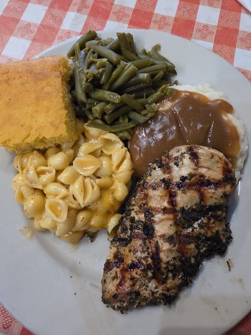 Food and interior photo 4 at The Trace Grill in Ridgeland