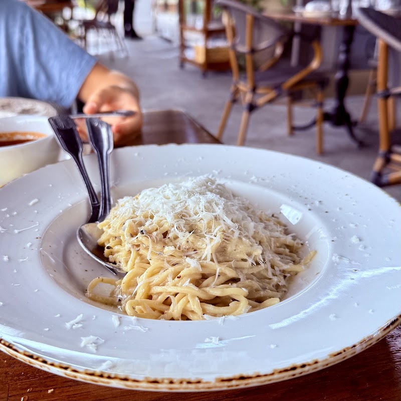 Food and interior photo 5 at Molo in Newport Beach