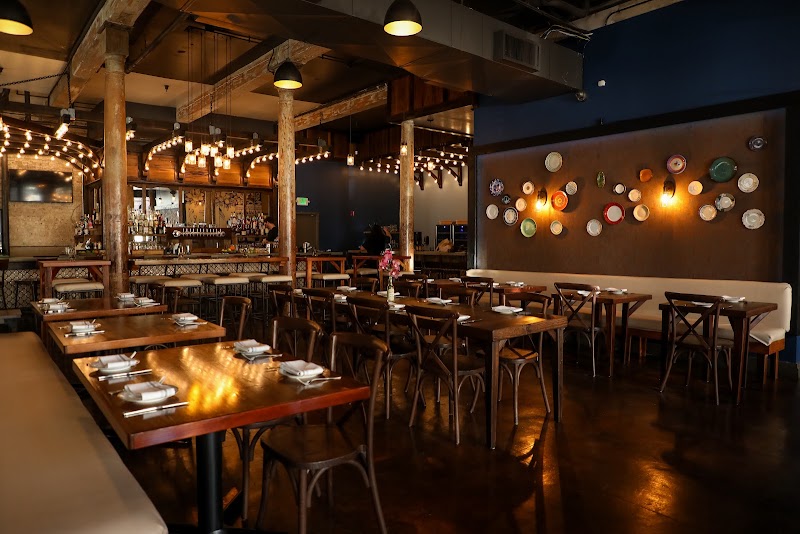 Plates Restaurant & Bar in New Orleans