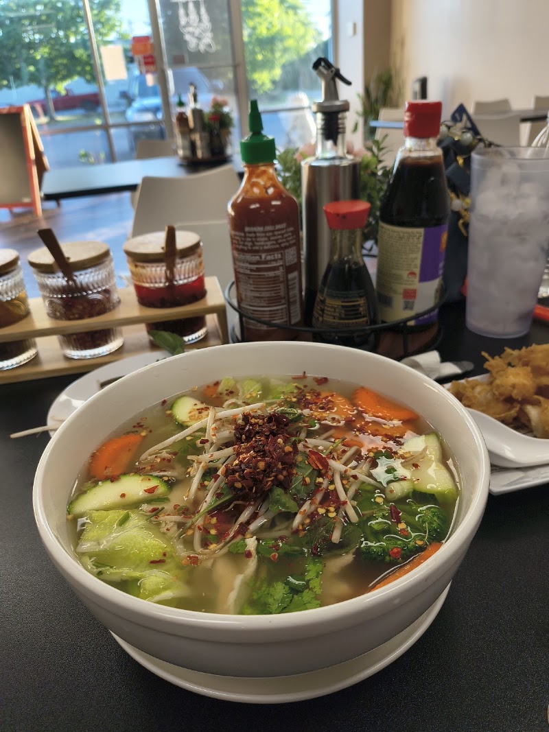 Food and interior photo 2 at Thai Siam Restaurant in La Vergne