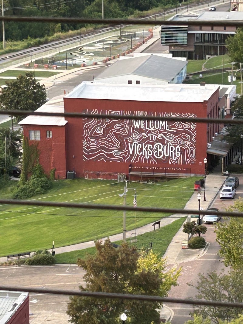 10 South Rooftop Bar & Grill in Vicksburg