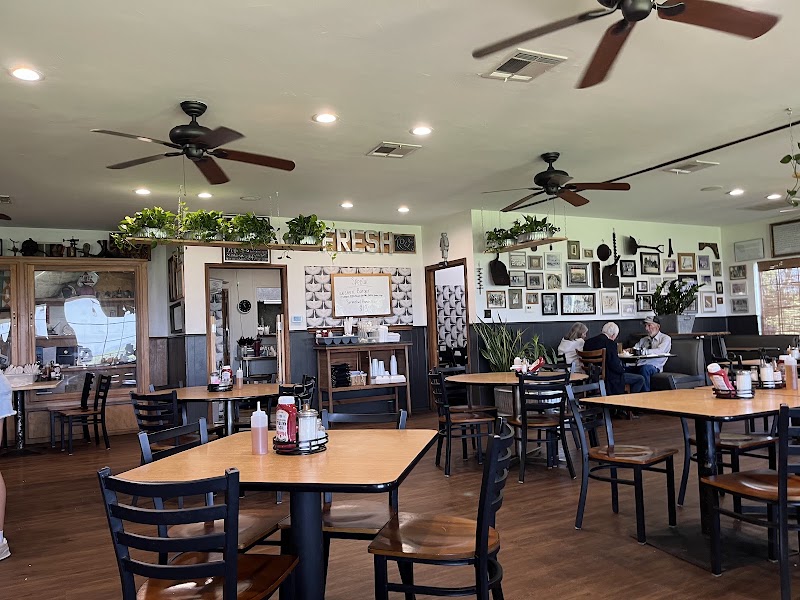 Food and interior photo 1 at New York Hill Restaurant in Mingus