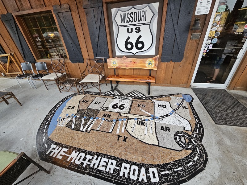 Food and interior photo 3 at Missouri Hick Barbeque in Cuba