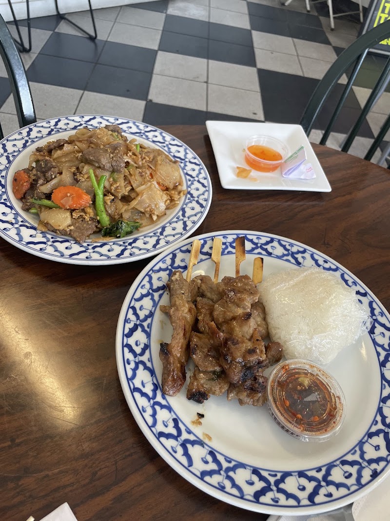 Food and interior photo 4 at Thai Curbside by Sawasdee in Indianapolis