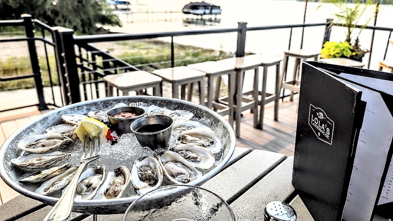 Food and interior photo 4 at Lola's Lakehouse in Waconia