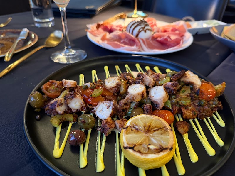 Food and interior photo 4 at La Stella Cucina Verace in Dallas