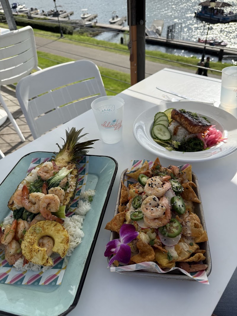 Food and interior photo 5 at Island Shrimp Co. Rocketts Landing in Richmond