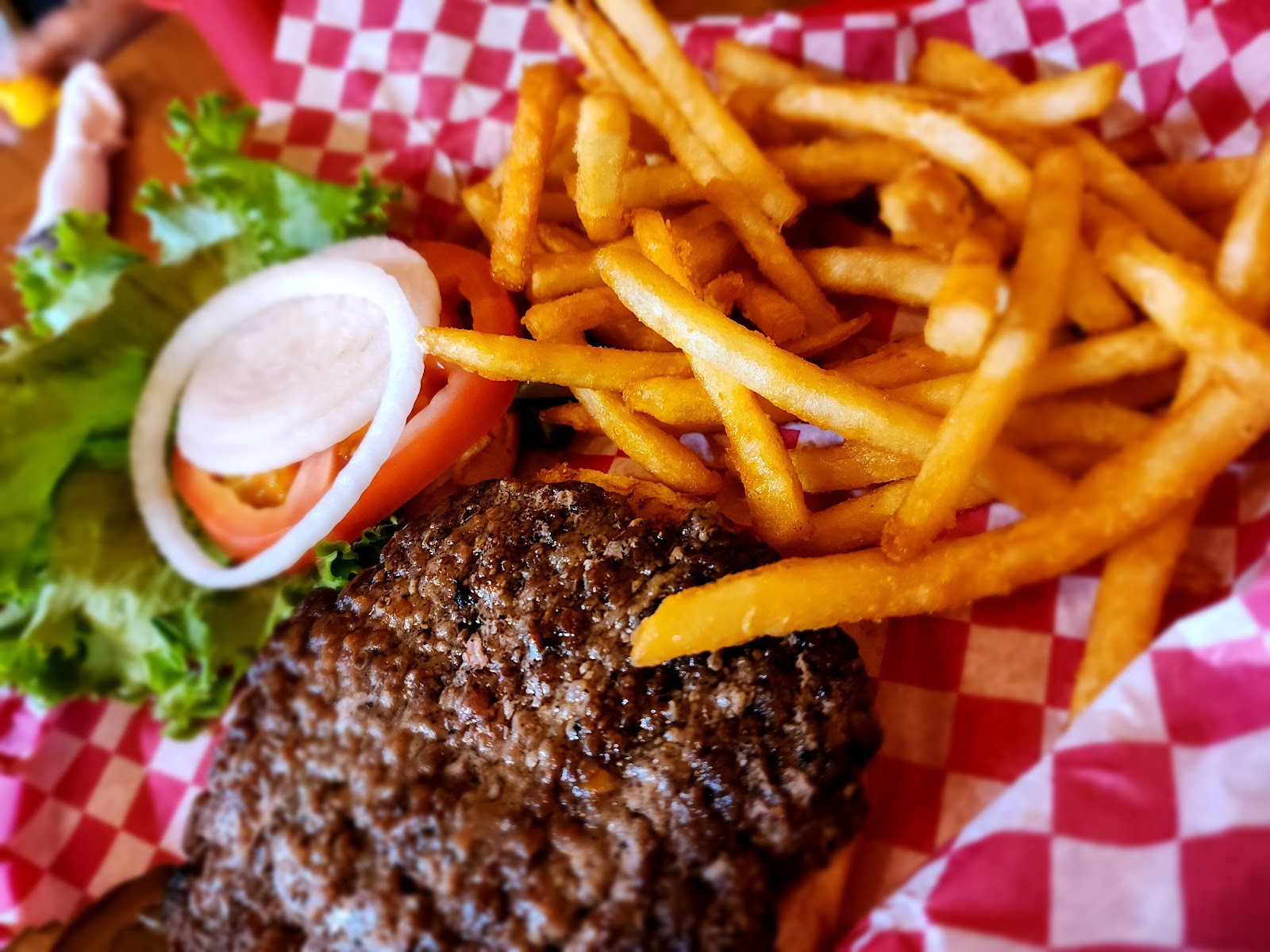 Willow Creek Steakhouse in Highmore