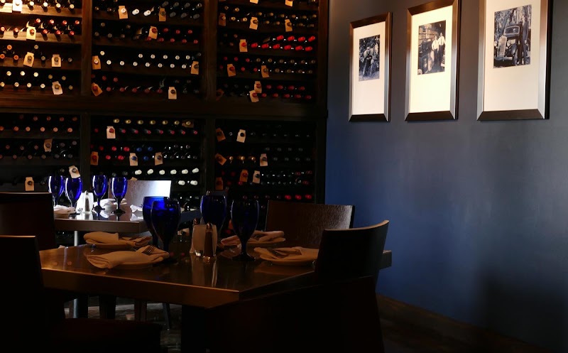 Ely's Restaurant & Bar in Ridgeland