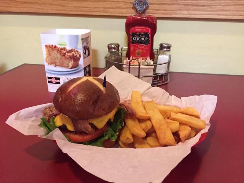Food and interior photo 1 at 2 Doors Down in Cheyenne