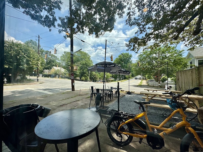 Ollie's Market & Deli in Atlanta