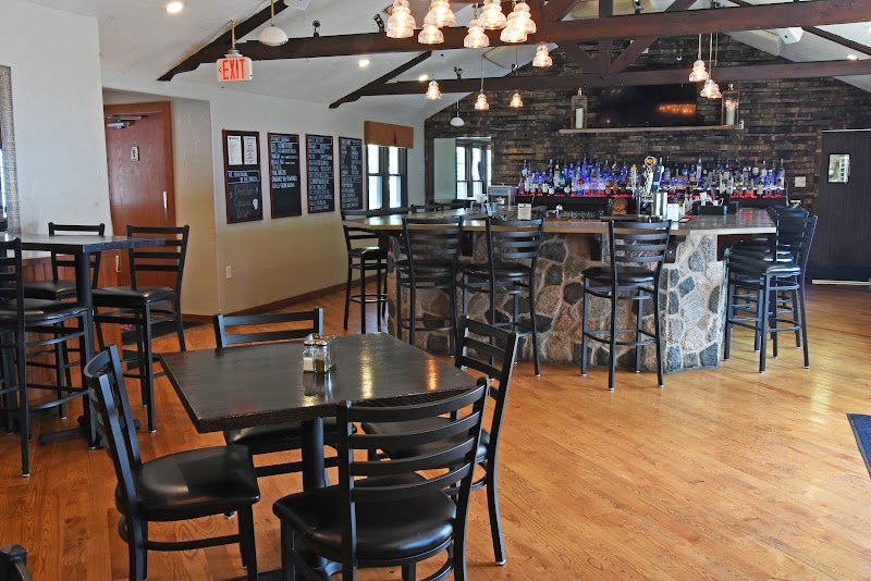 Food and interior photo 4 at Cabby's Grill & Patio in Fox Lake