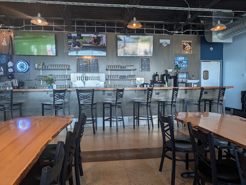 Food and interior photo 4 at Stone Hound Brewing Company in Williamsburg