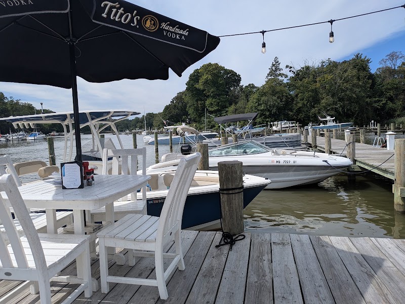 Food and interior photo 4 at Donnelly's Dockside in Arnold