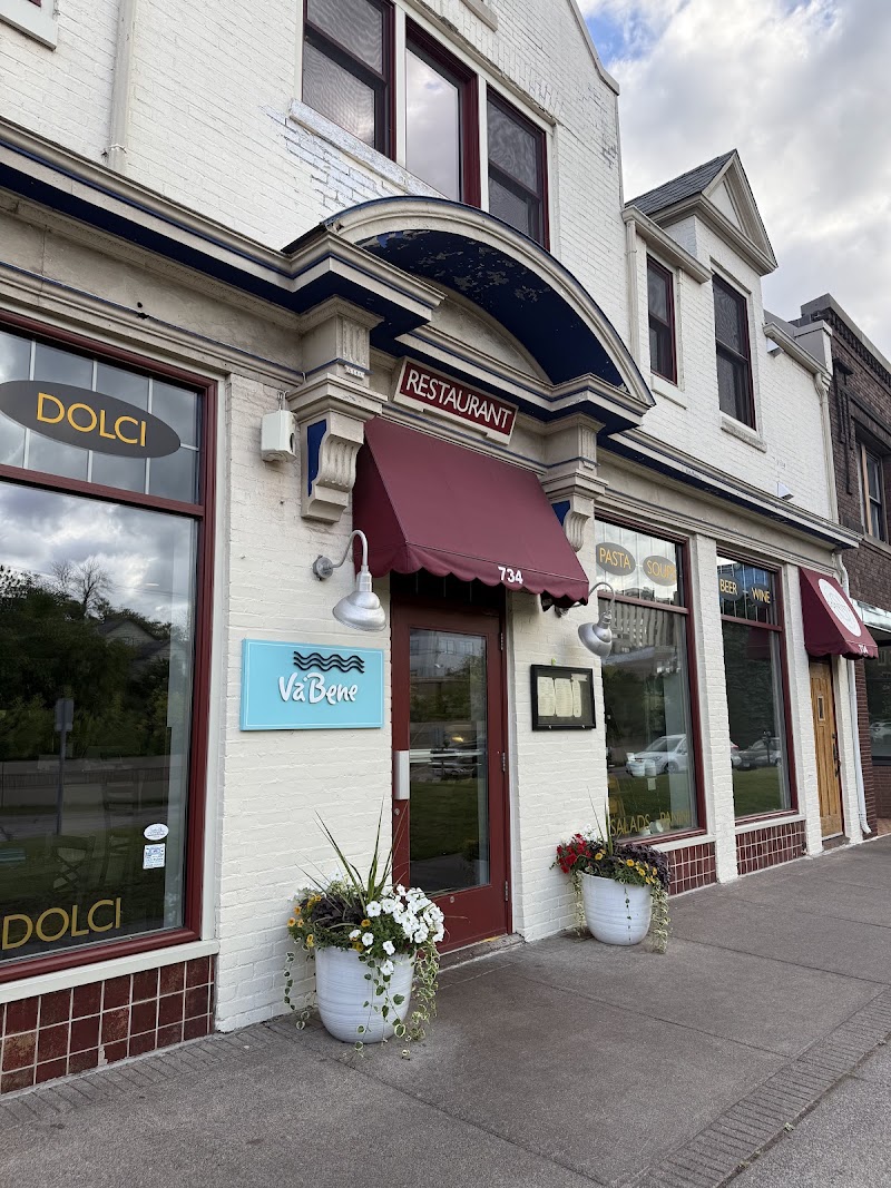Food and interior photo 3 at Va Bene in Duluth