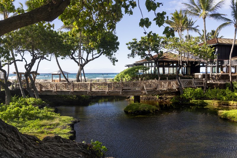 Food and interior photo 5 at ULU in Kailua-Kona