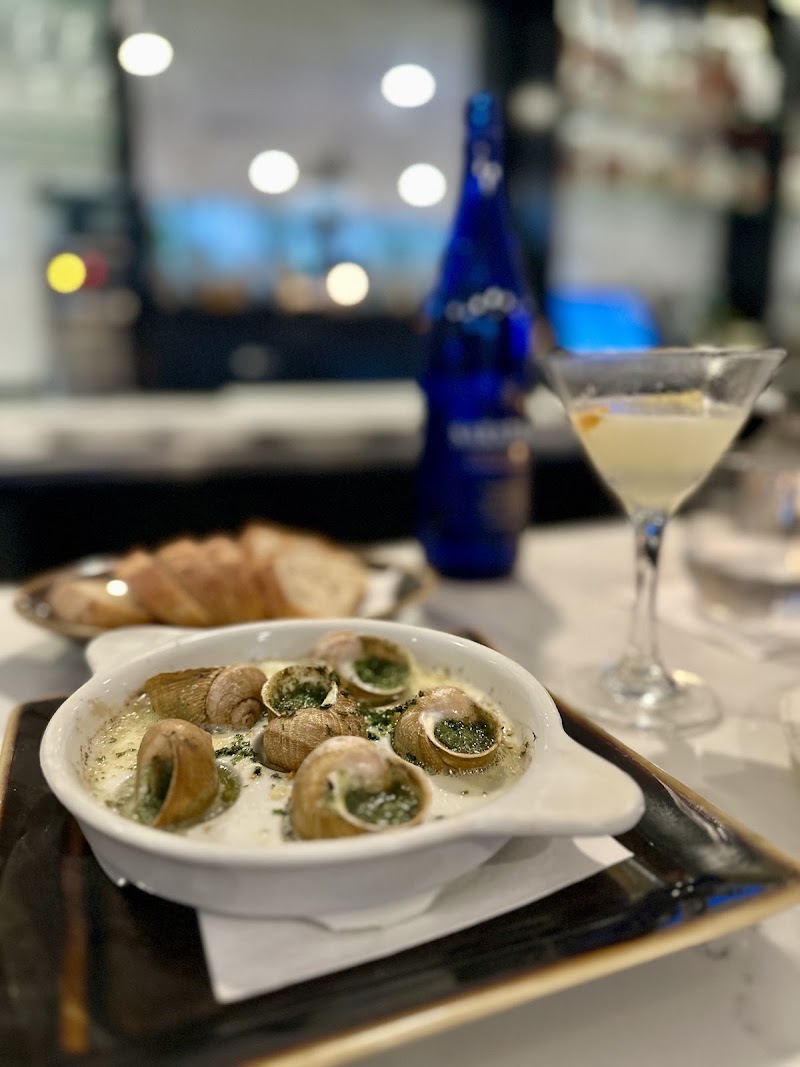 Food and interior photo 5 at Restaurant L'Ostal in Darien