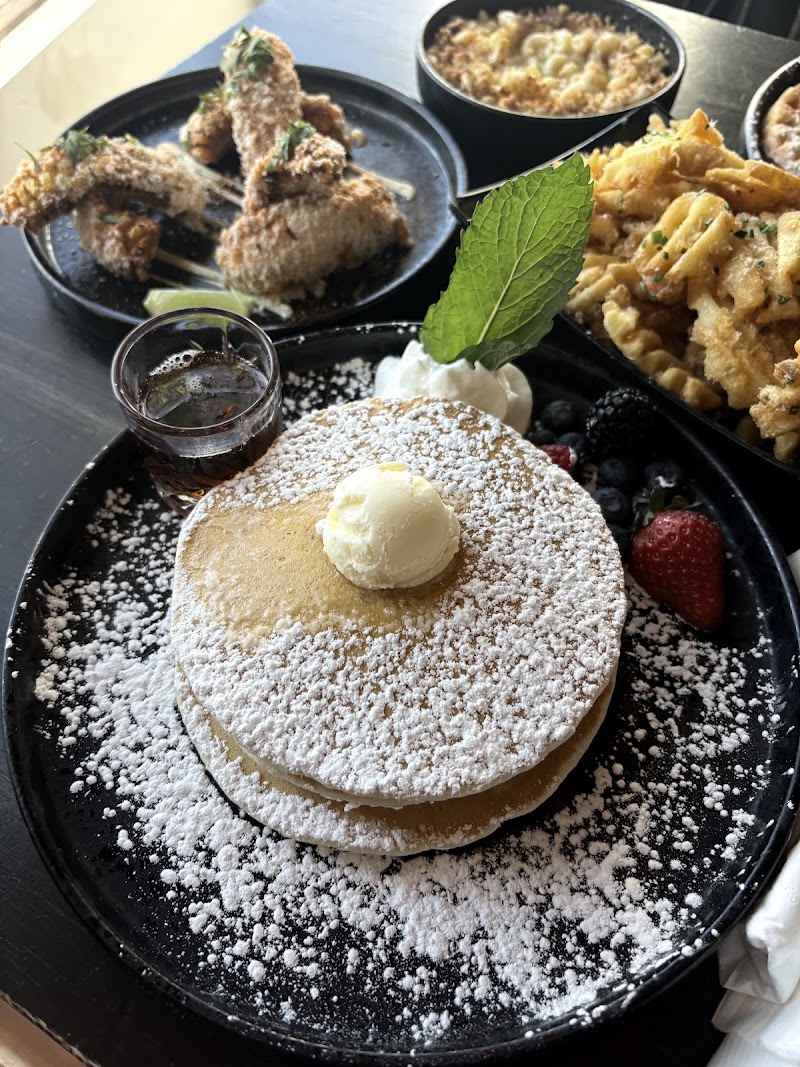 Food and interior photo 5 at Parkside Eats in Metuchen