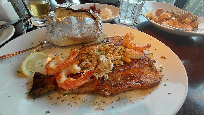 Food and interior photo 2 at Pappadeaux Seafood Kitchen in Albuquerque