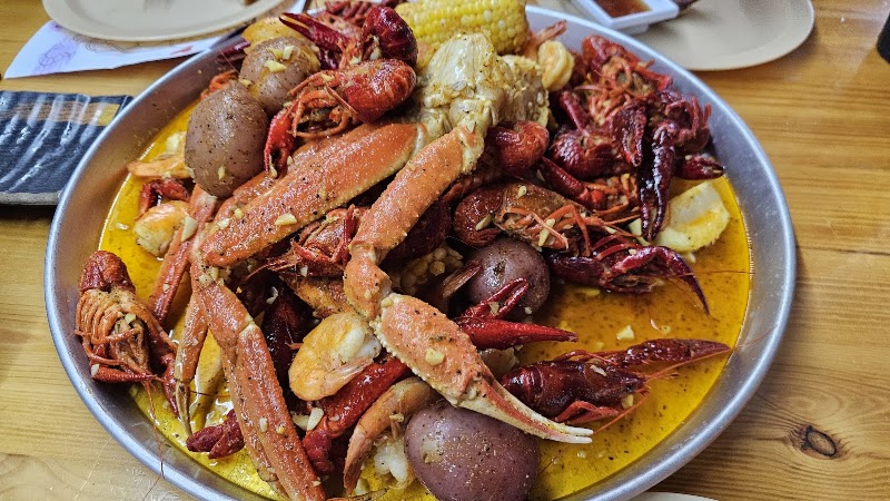 Food and interior photo 2 at Hook & Reel Cajun Seafood & Bar in Southgate