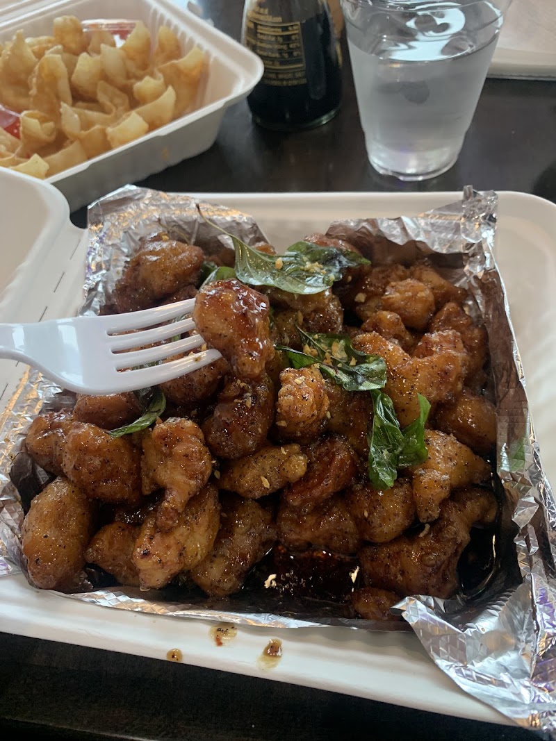 Food and interior photo 4 at Red Lotus Thai Express in Papillion