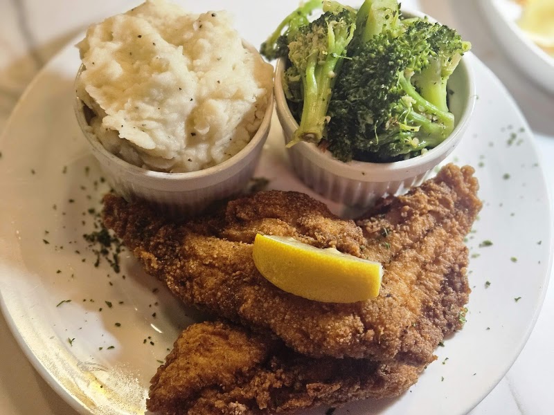Food and interior photo 3 at SOUTHERN FIRE KITCHEN in Atlanta