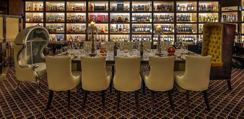 Le Malt Lounge in Woodbridge Township