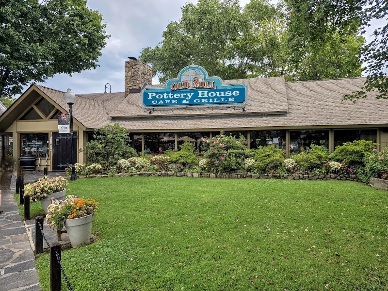The Old Mill Pottery House Café in Pigeon Forge