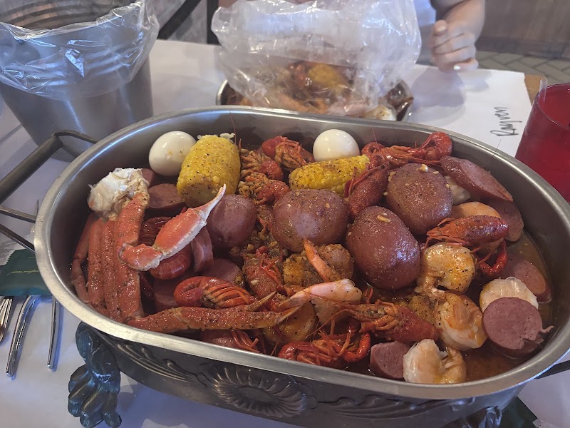 Food and interior photo 3 at The Mighty Crab in Benton