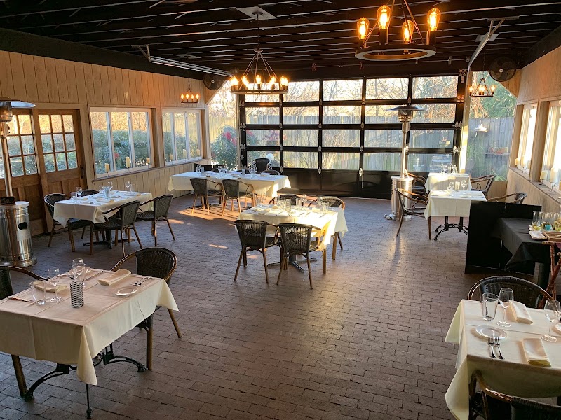 The Ivy Inn Restaurant in Charlottesville