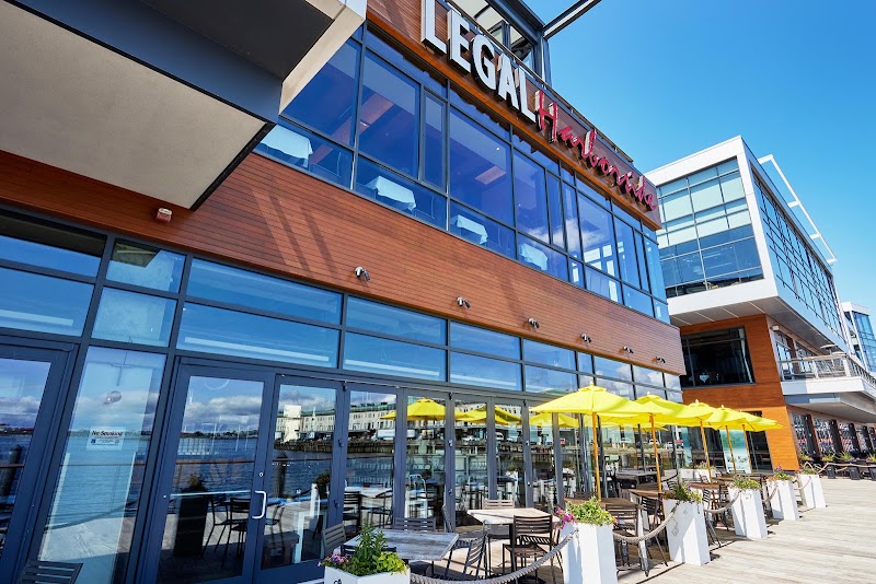 Food and interior photo 4 at Legal Sea Foods - Harborside in Boston