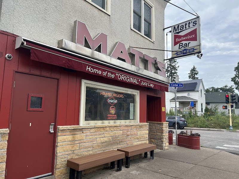 Matt's Bar and Grill in Minneapolis