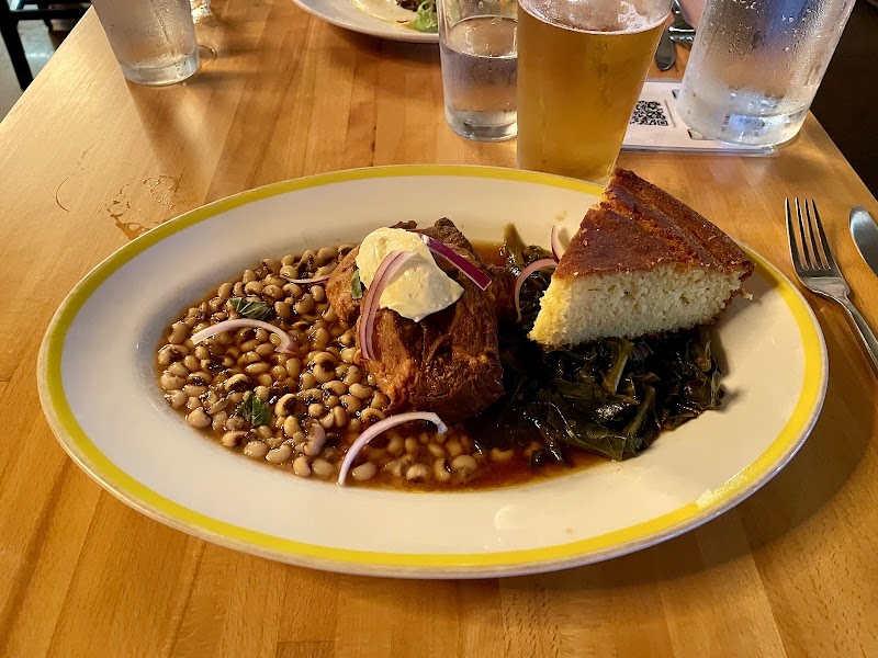 Food and interior photo 5 at Freight House in Paducah