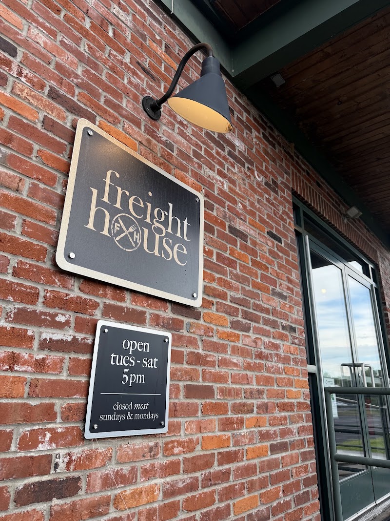 Food and interior photo 4 at Freight House in Paducah