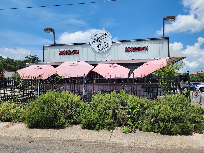Louie's Cafe in Baton Rouge
