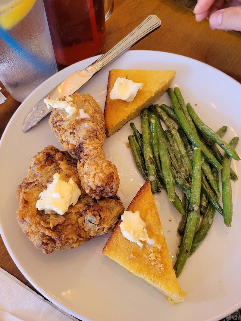 Food and interior photo 4 at Izzy's Comfort Kitchen in Coeur d'Alene