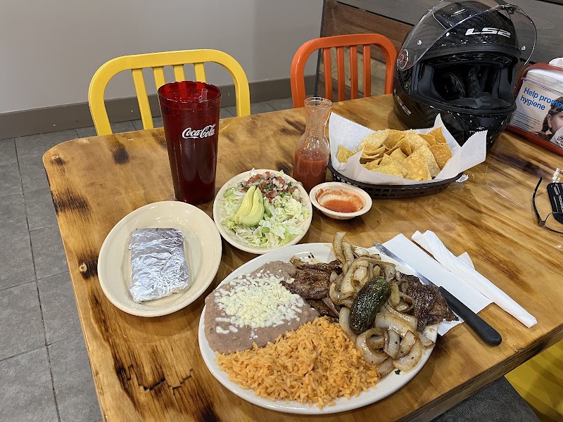 Food and interior photo 2 at Monarca Mexican Restaurant in Marion