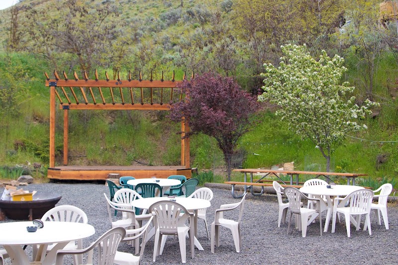The Riverside in Maupin