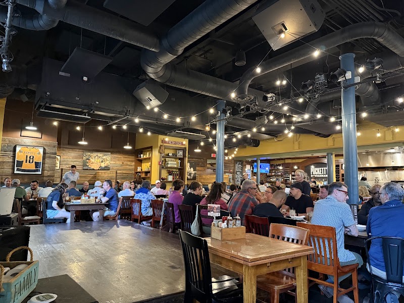 Food and interior photo 1 at Puckett's Restaurant in Nashville