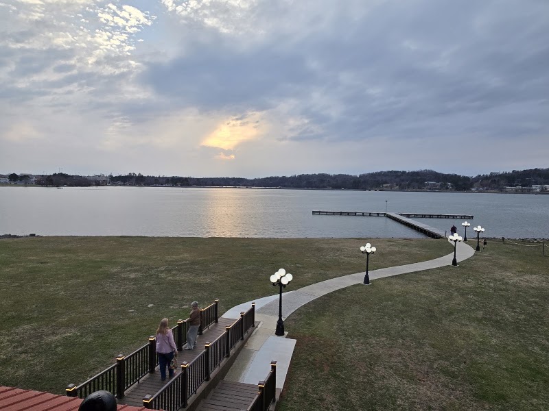 Food and interior photo 3 at Top O' The River in Guntersville