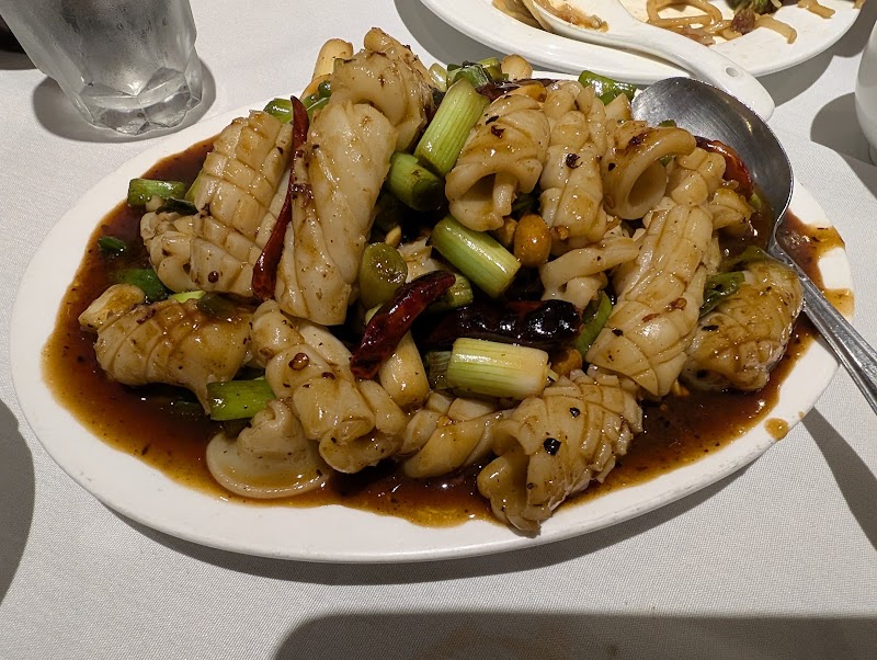 Food and interior photo 1 at Yang Chow Restaurant in Los Angeles
