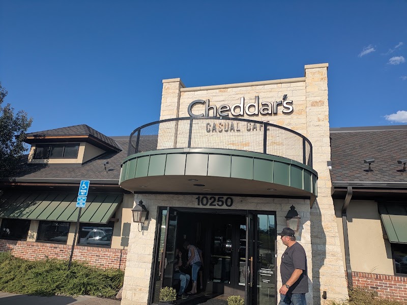 Cheddar's Scratch Kitchen in Thornton
