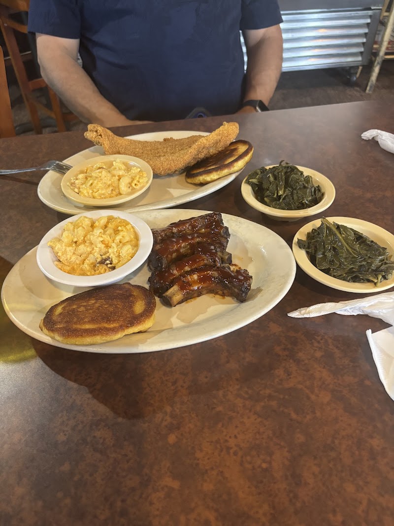 Food and interior photo 5 at Blue Skillet in Lexington